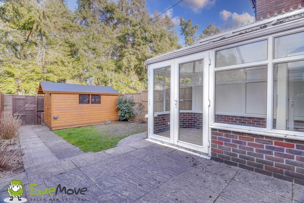 Rear garden at Hawthorn Close by Ben Brind EweMove