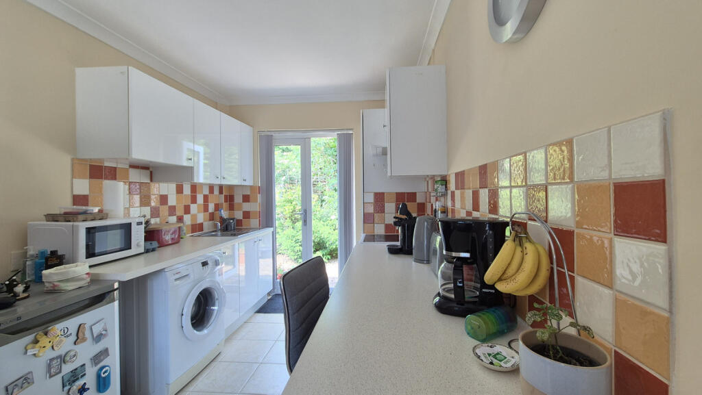 Open Plan Breakfast Kitchen/Living Room