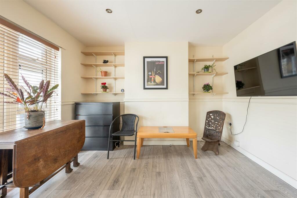 Living-Area-2.jpg