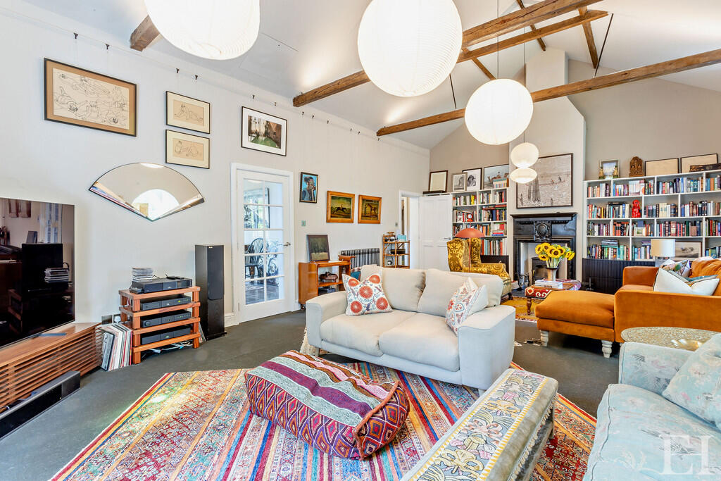 8654607-interiorW...