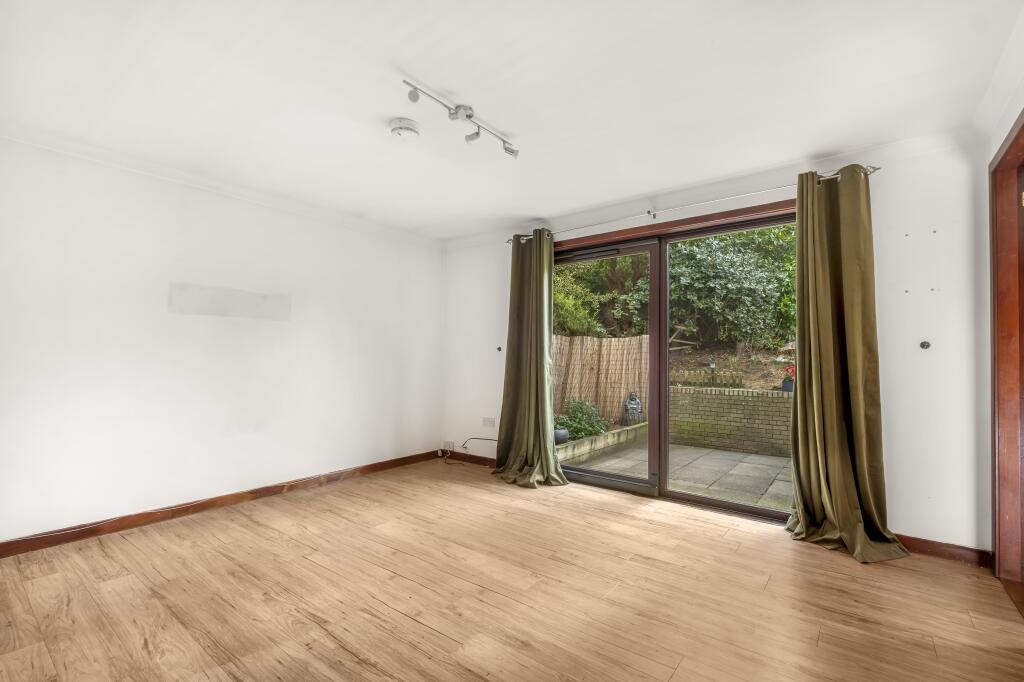 80 CAMPHILL (6)