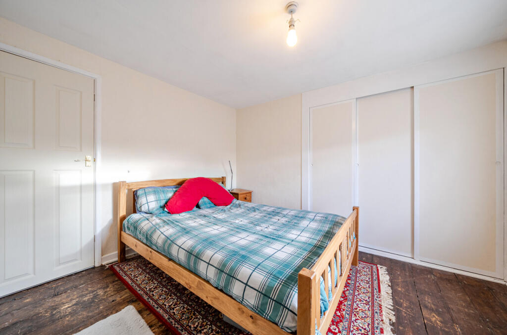 1386201-19-692973777715e