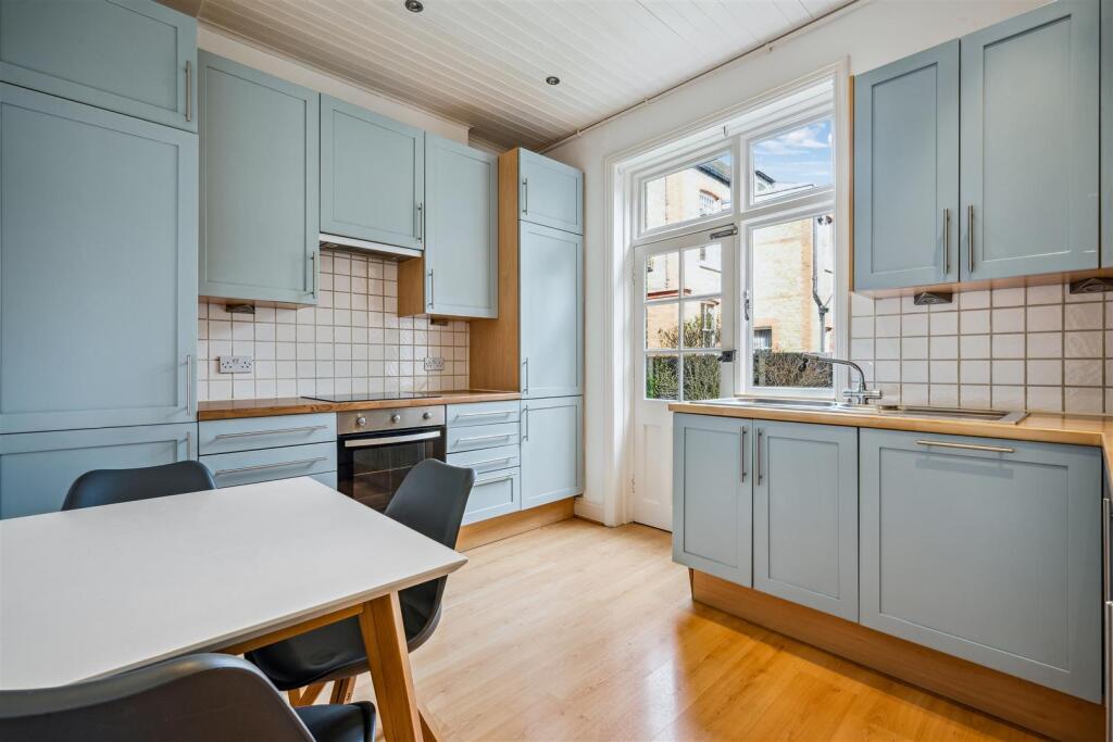 Rusthall Mansions, W4 - FOR SALE