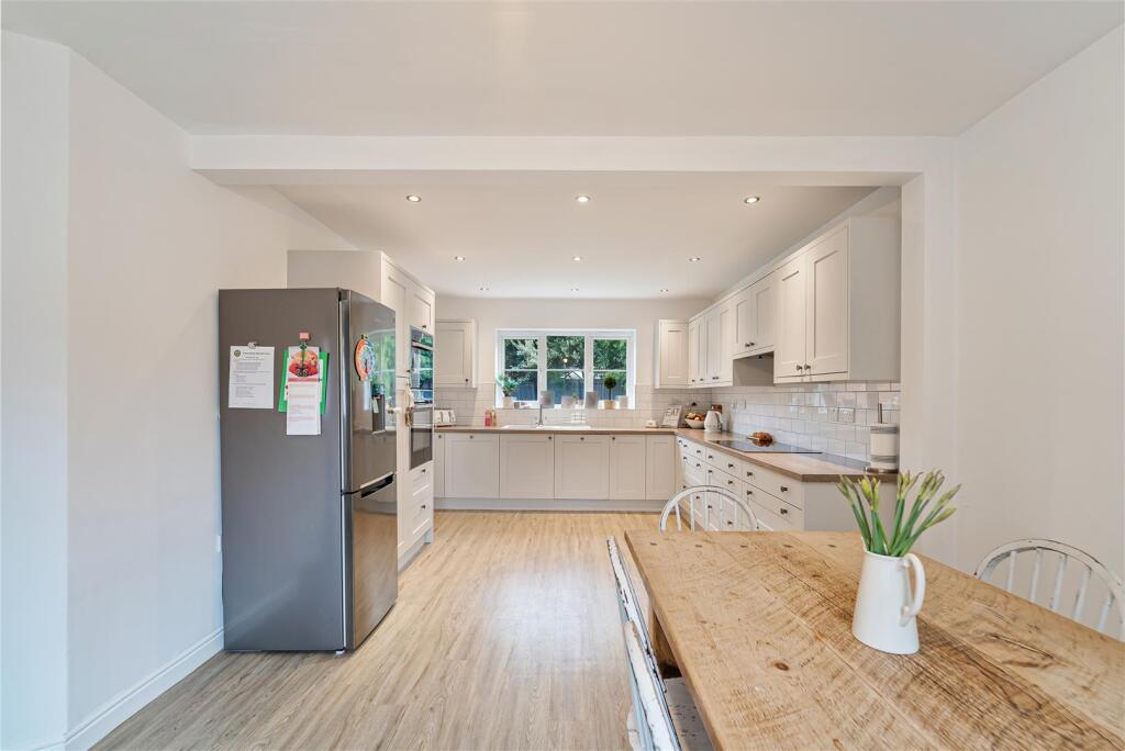 Kitchen/Dining Room