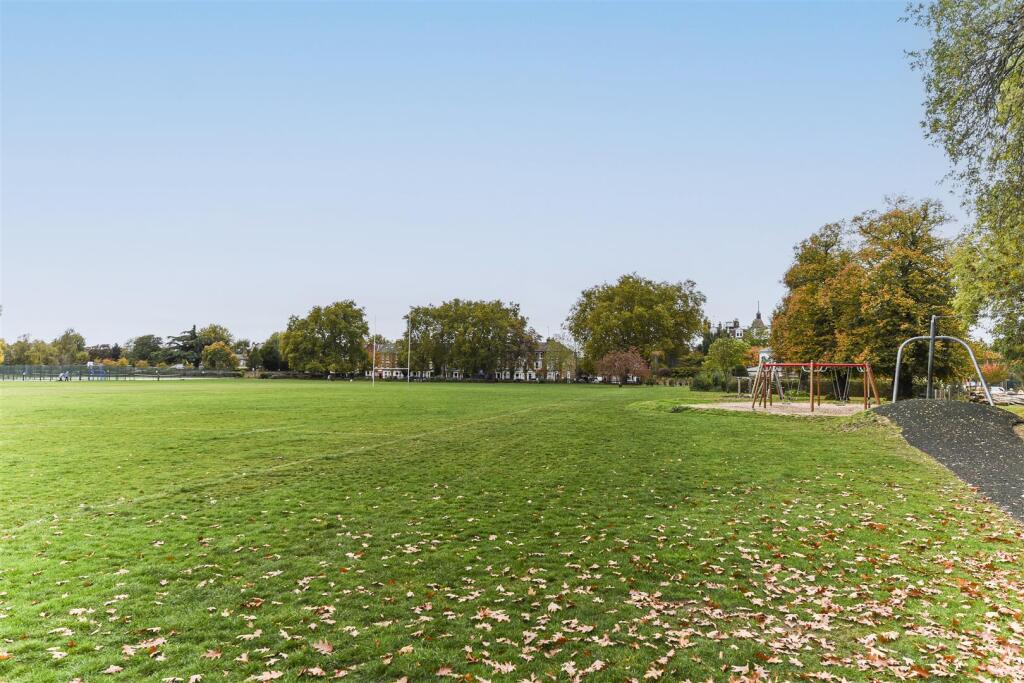 Hurlingham Park (Opposite Flat)