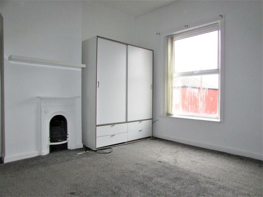 AlbertStWest13bed1.JPG