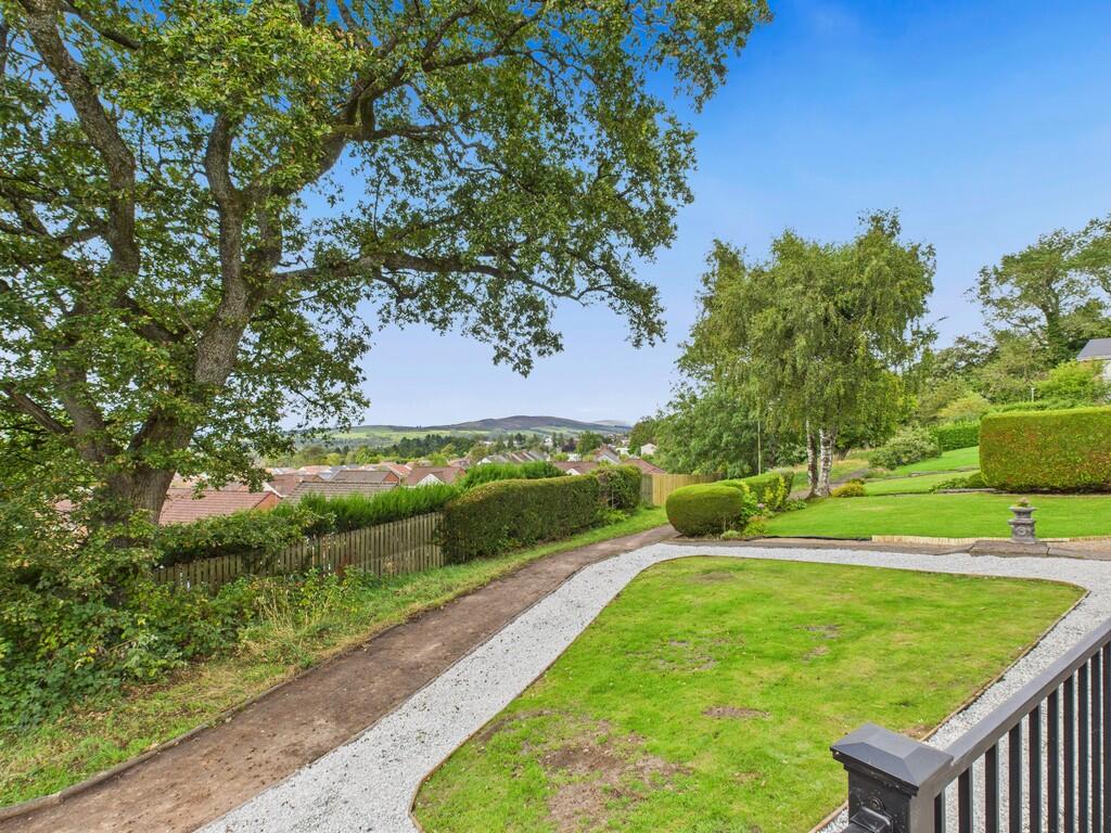 CAM05526G0-PR0031...