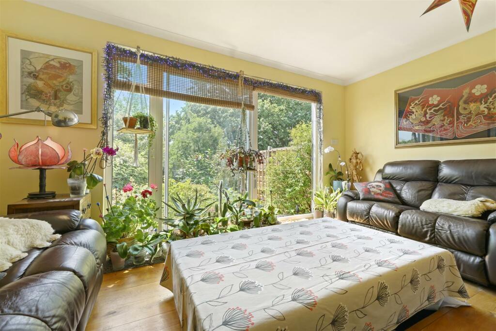 64 Berkeley Avenue - KnD8khDTDfiEmb4DZLcW.jpg