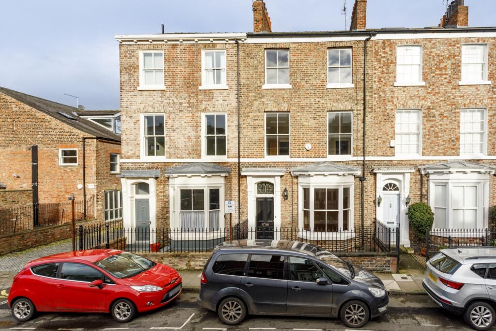 48_East_Mount_Road_42