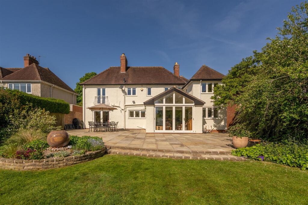 14 Brueton Avenue_6.jpg