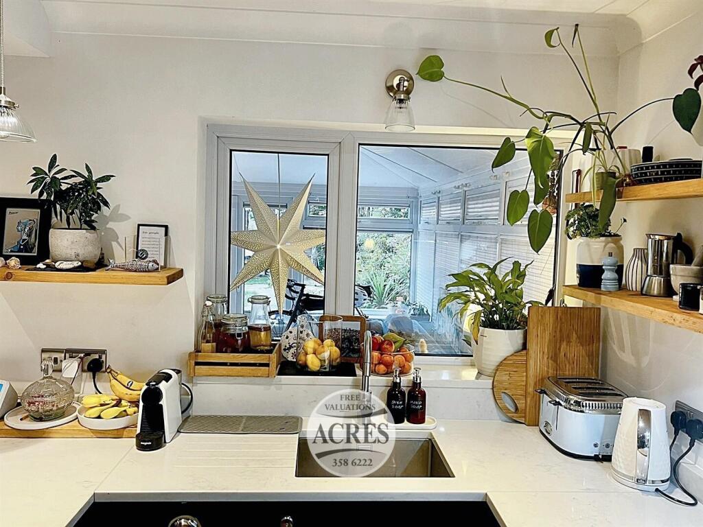 IMG_2007 (Large).jpg