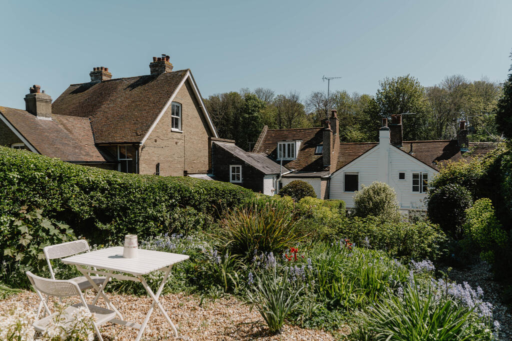 280522 - Upper Street_High Res-24.jpg