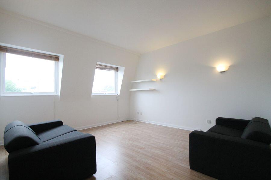 new lounge_newsize.J