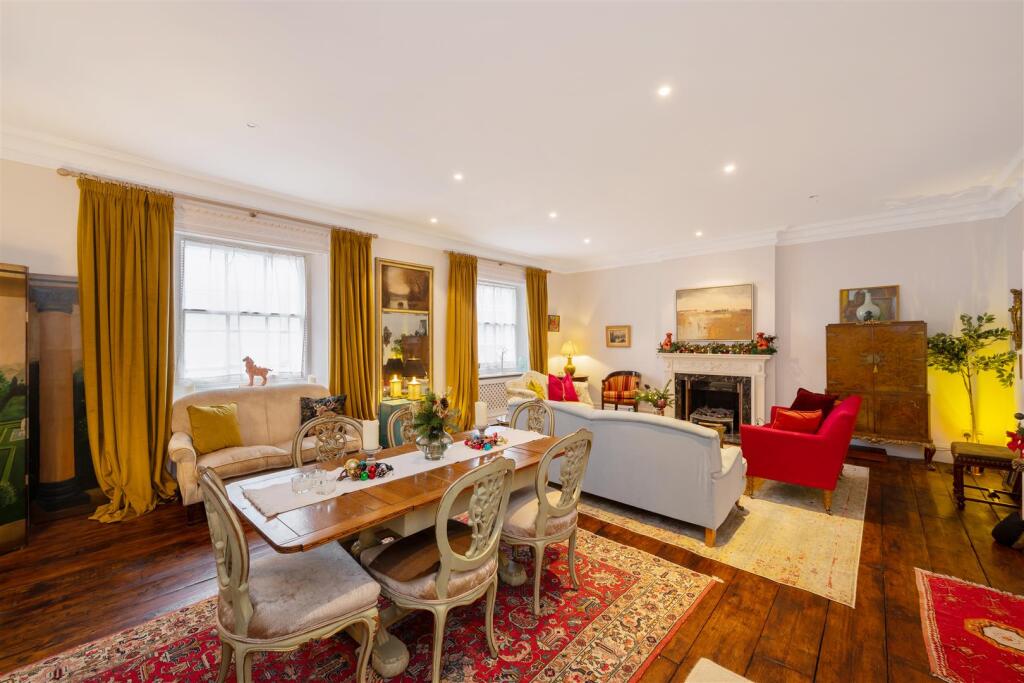 Flat 4, 54 Eaton Place Hi-4.jpg