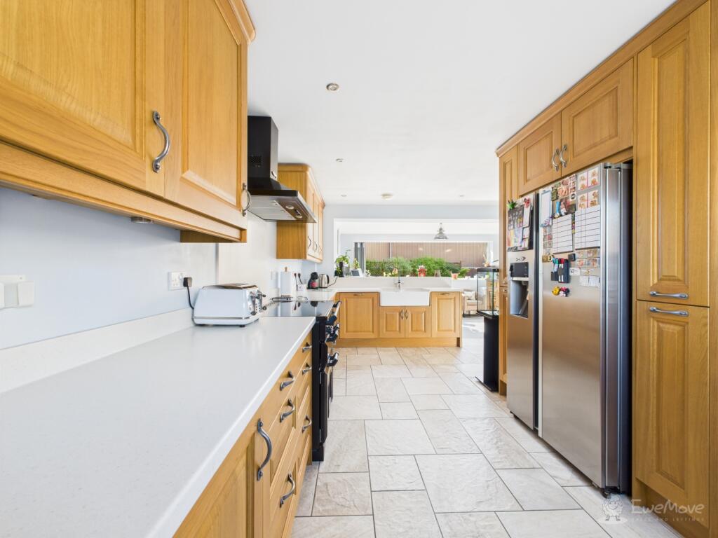 Kitchen- Mark Stephens EweMove Newmarket and Soham