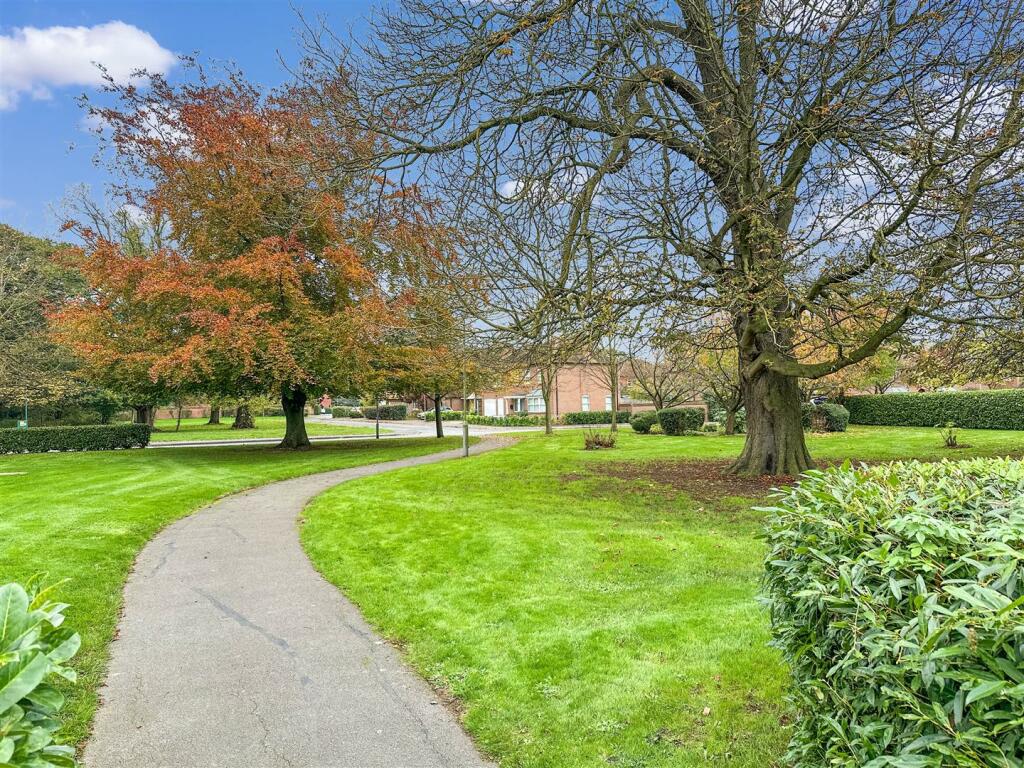Delightful Unspoiled Aspect 861