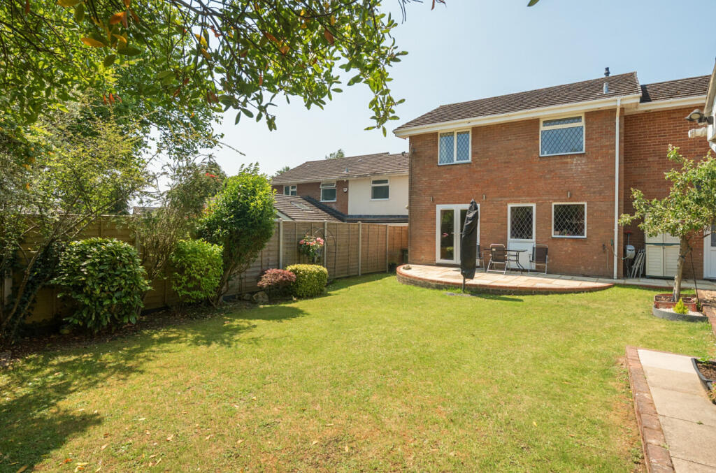 1311702-7-684c217...