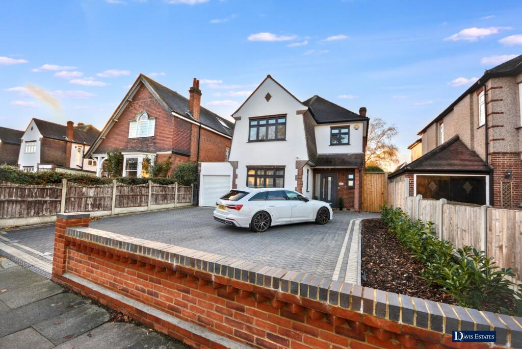 Westmoreland Avenue, Hornchurch, RM11