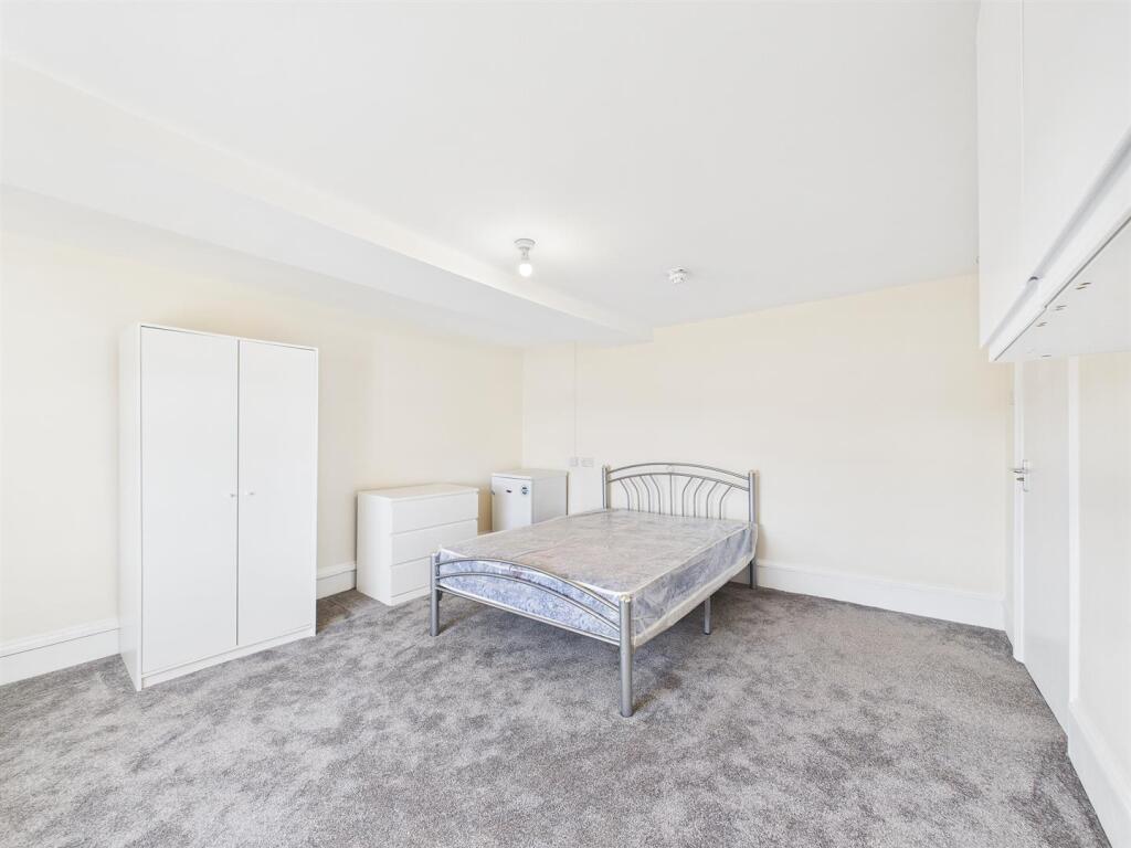 17 - Substantial Four Storey Building For Sale, So