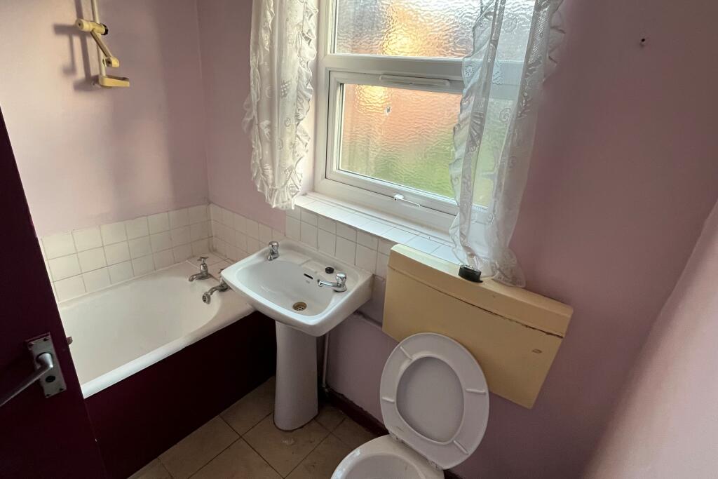 32 Dudley Road, Southall, Middlesex, UB2 5AR