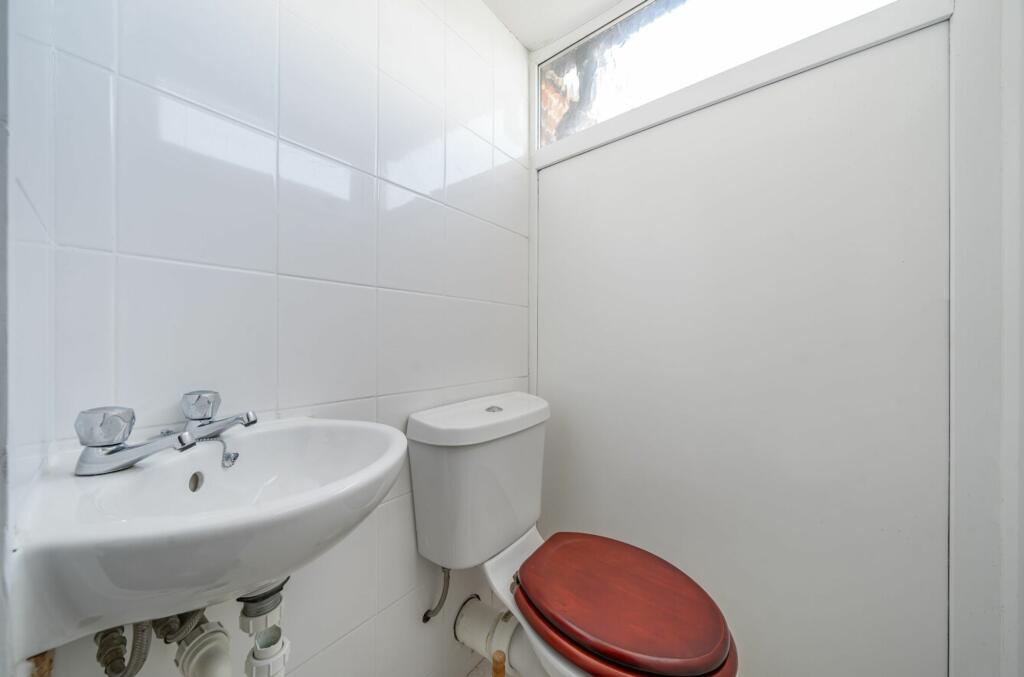 En-Suite Cloakroom