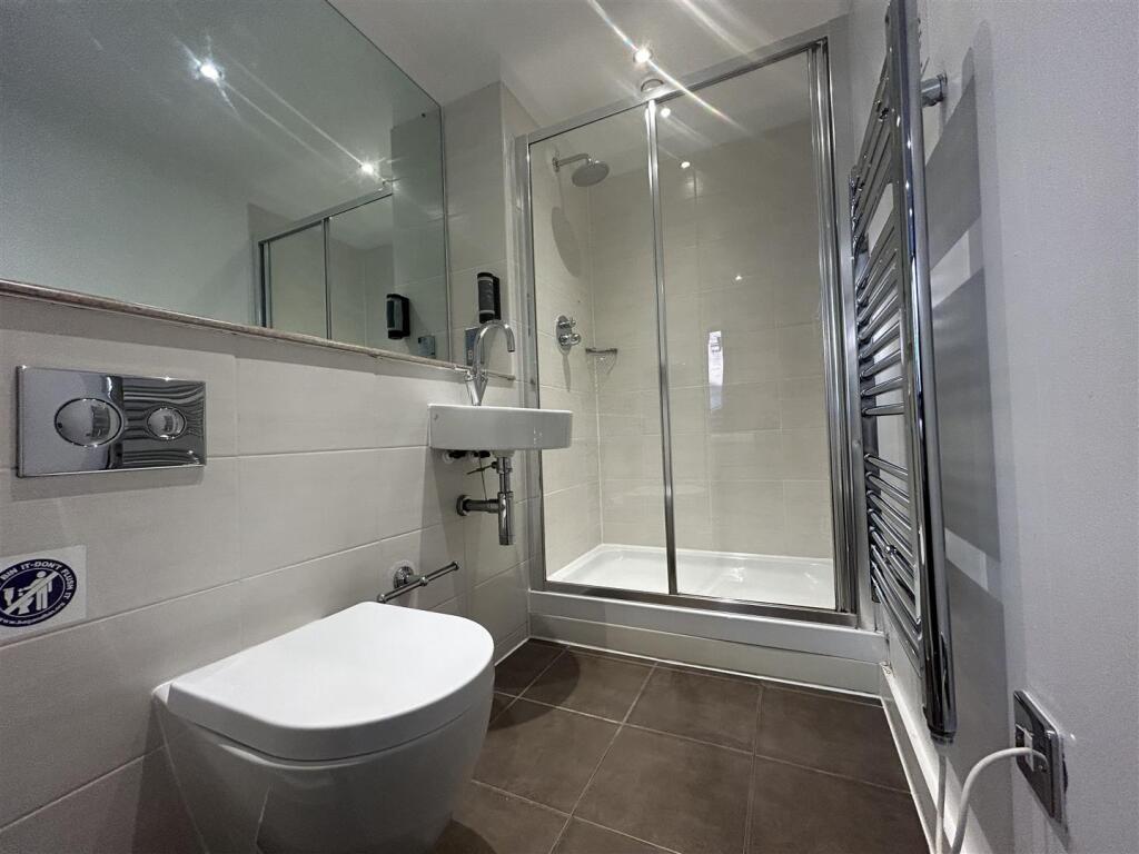 En Suite.jpeg