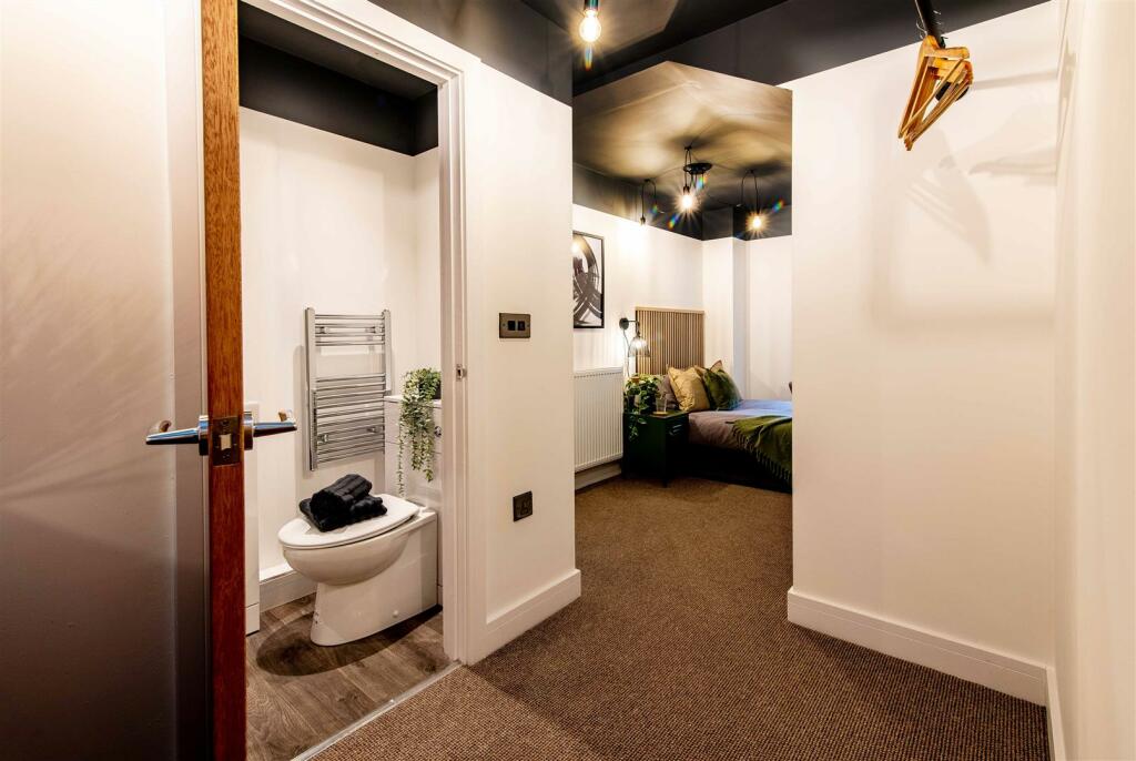 86 wolfa st-low-64.jpg