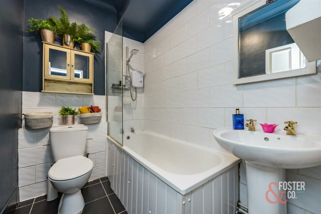 St Aubyns 22, Flat 2-8.JPG