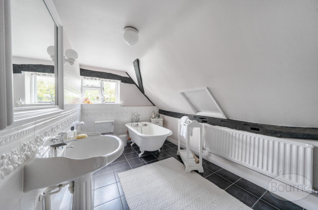 f1796462-2322-4b9...