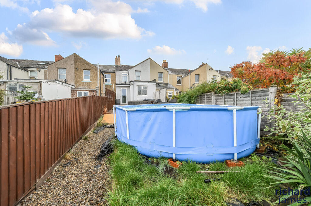 bab422bfc94443a7a1bb4c0da8bdf729