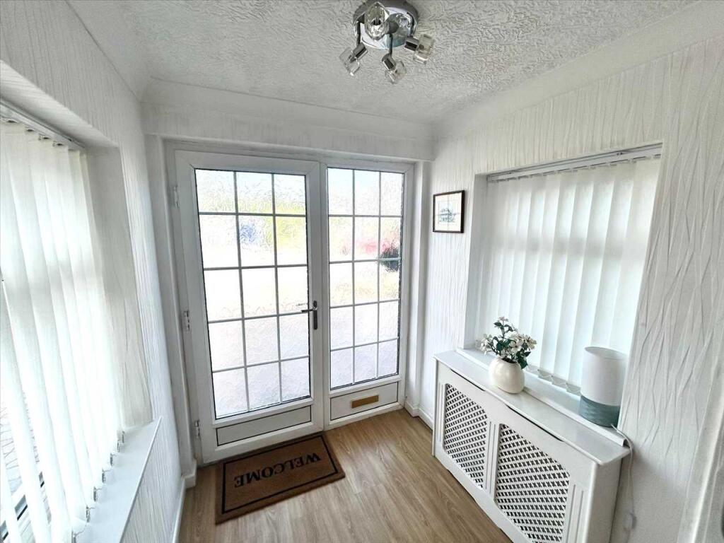 Entrance Porch /