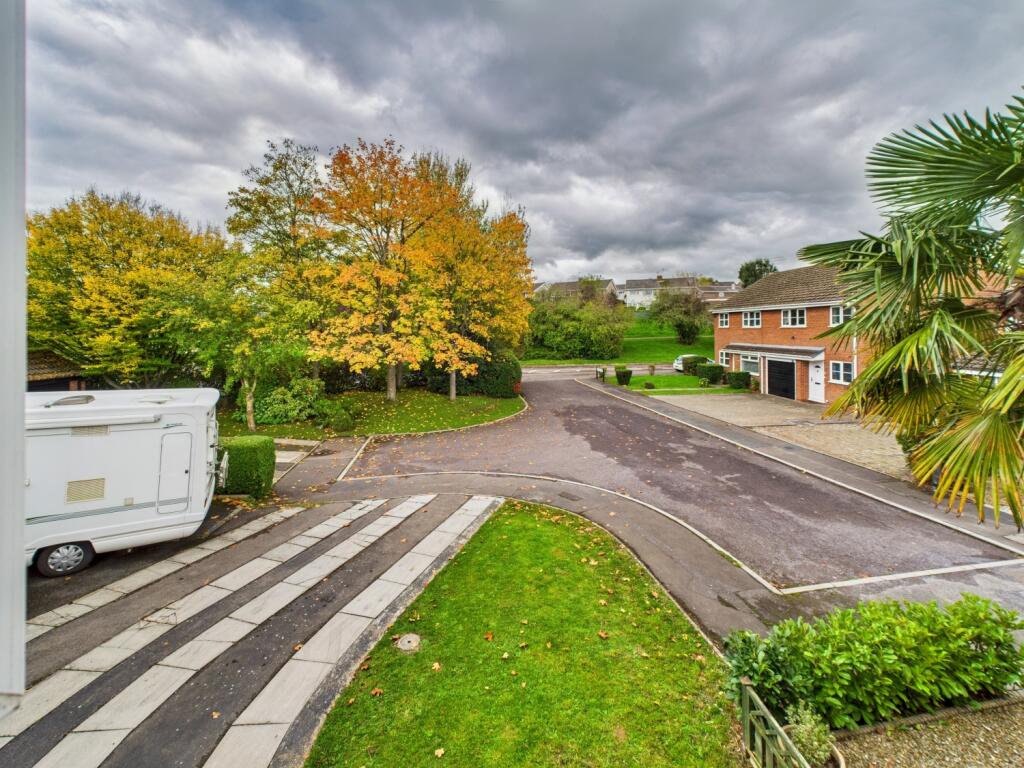 CAM02023G0-PR0178-STILL045