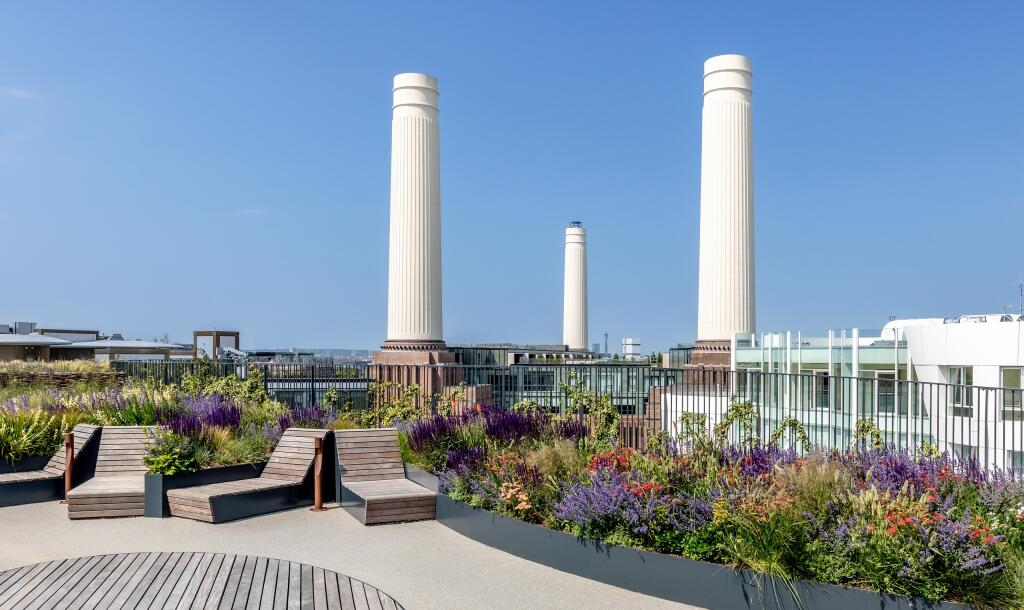 Battersea Roof Gardens (].jpg
