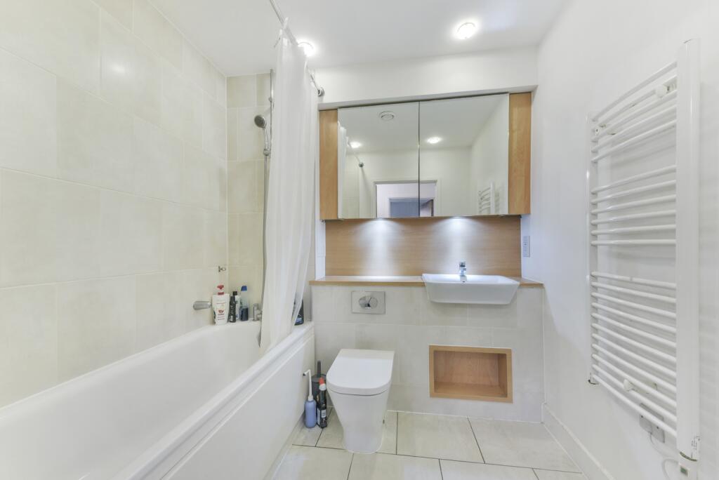 Nelson Walk, St Andr