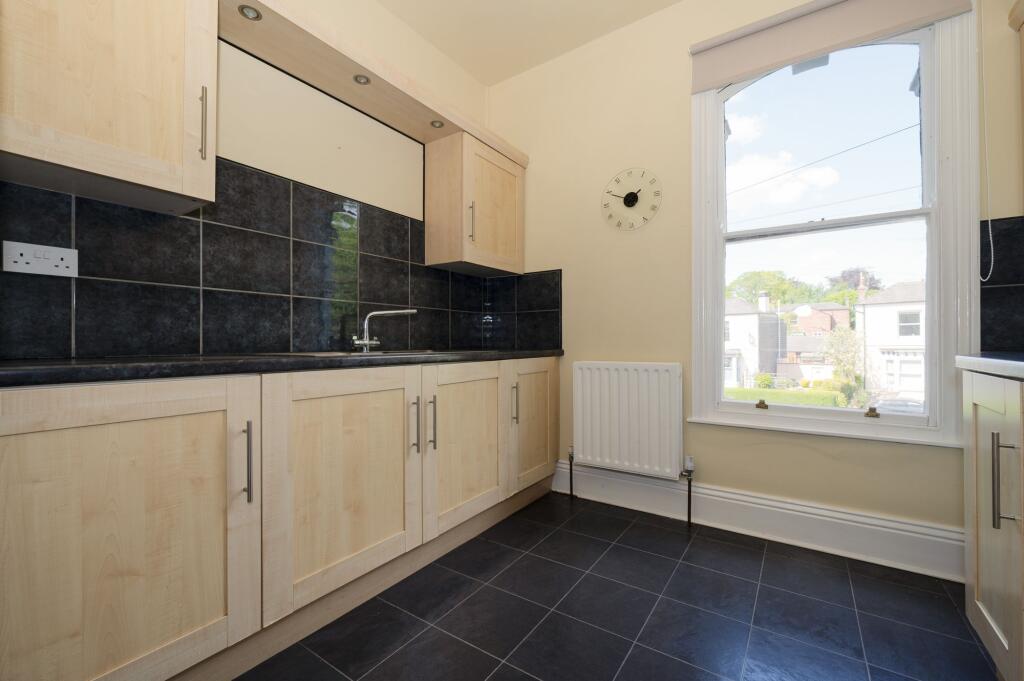 KITCHENS AND RECEPTION ROOMS