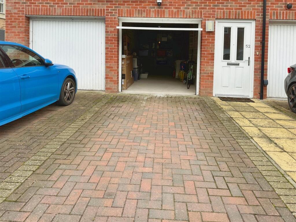 4b54801a--4C73-9A29-75B8418B2A5D-60458-000010E2D32