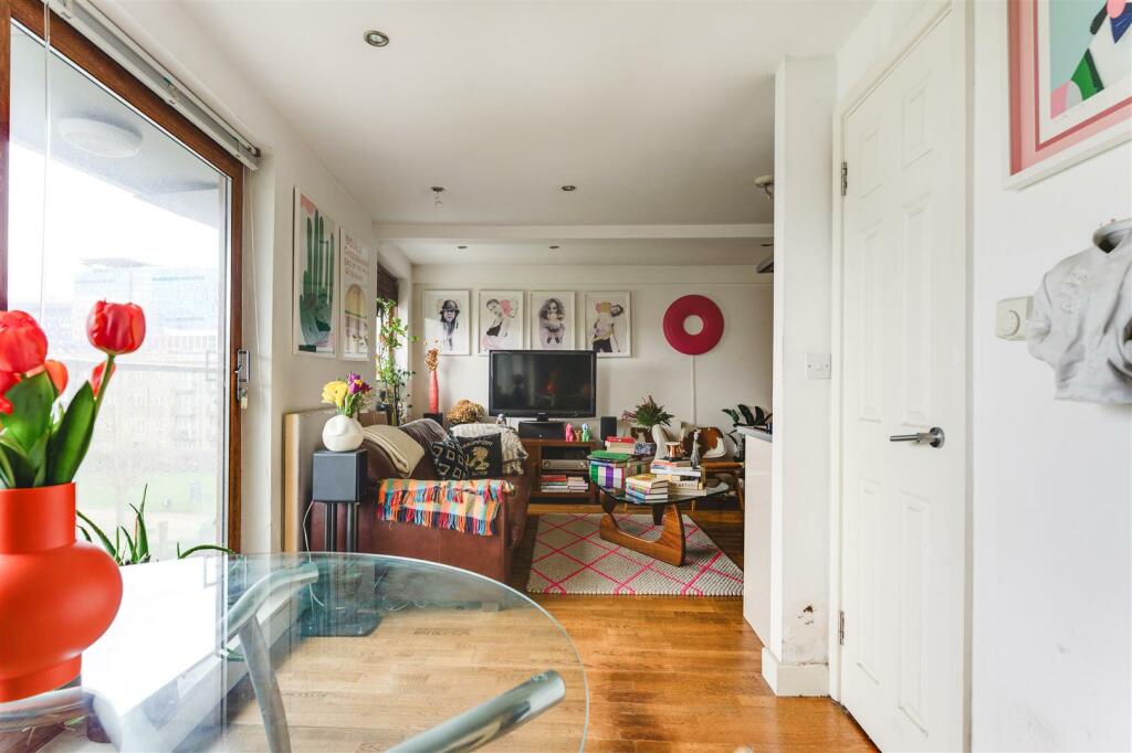 43 Vallance Road-11.jpg