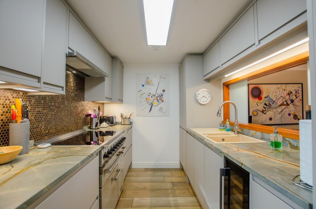 To Book A Viewing Call TPS Lostwithiel on 01208 87