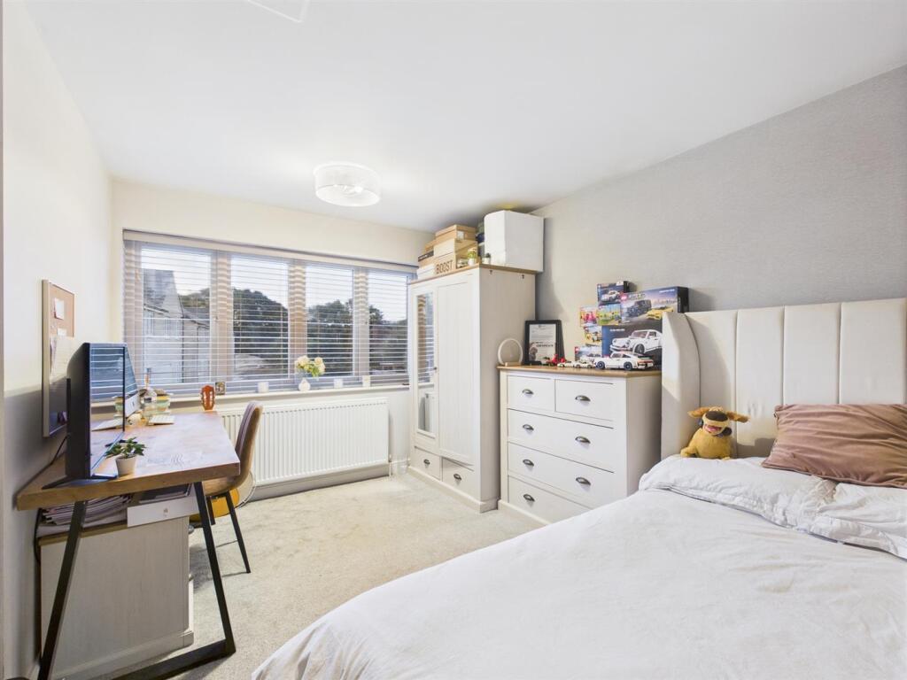 10 Chestnut Avenue Photos (18).jpg