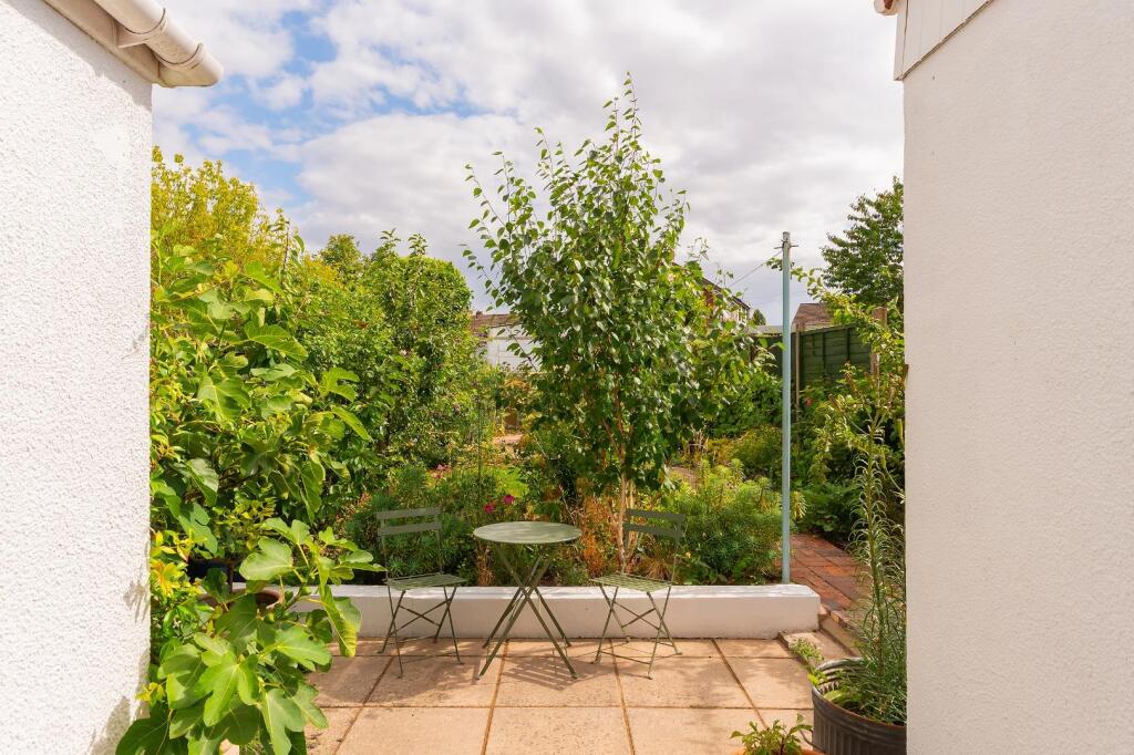 0C5RSG - External J.jpg