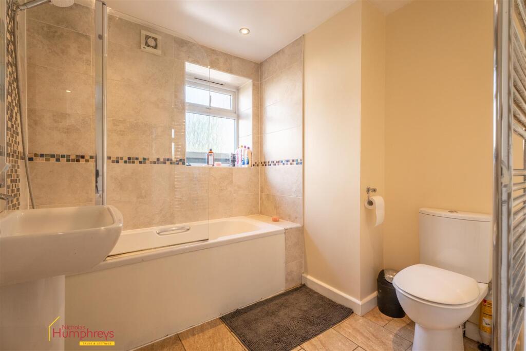 21 Heron Drive-3.jpg