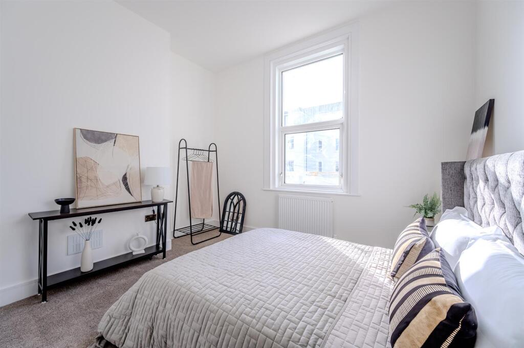3, BED 1, 1.jpg