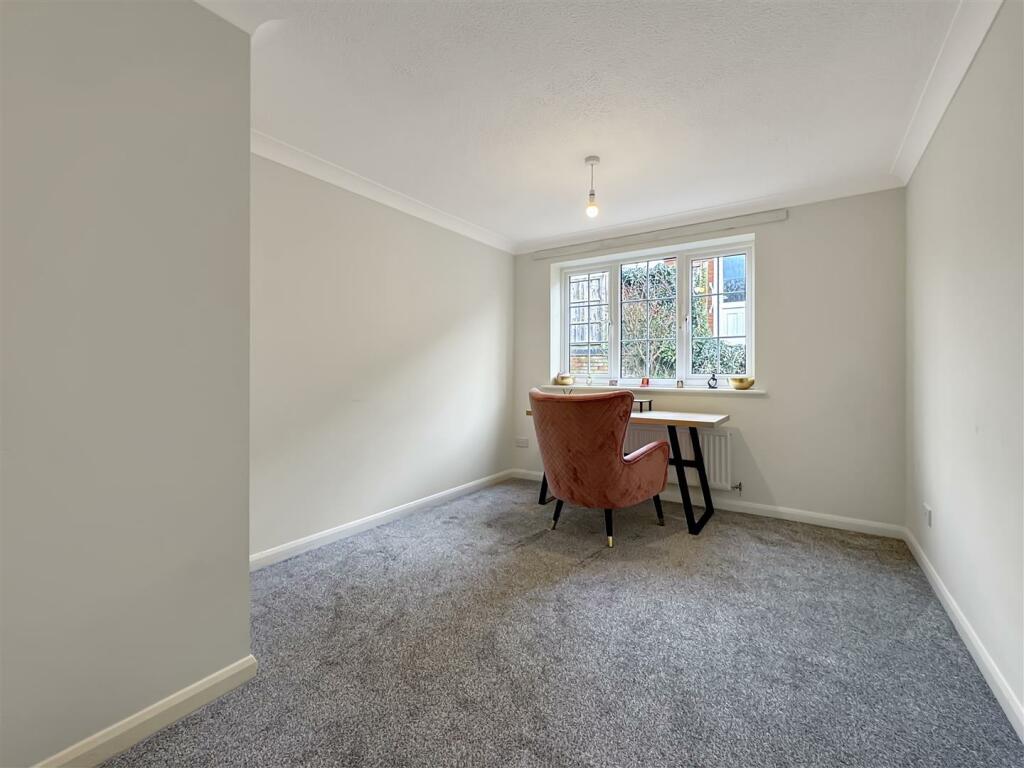 Bedroom / Recpetion Room