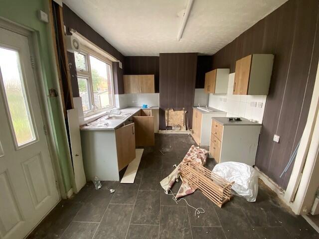 KITCHEN 1 T202508221343.jpg