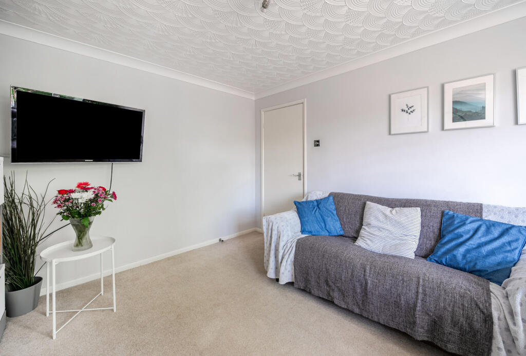 1300183-3-683d6b8...