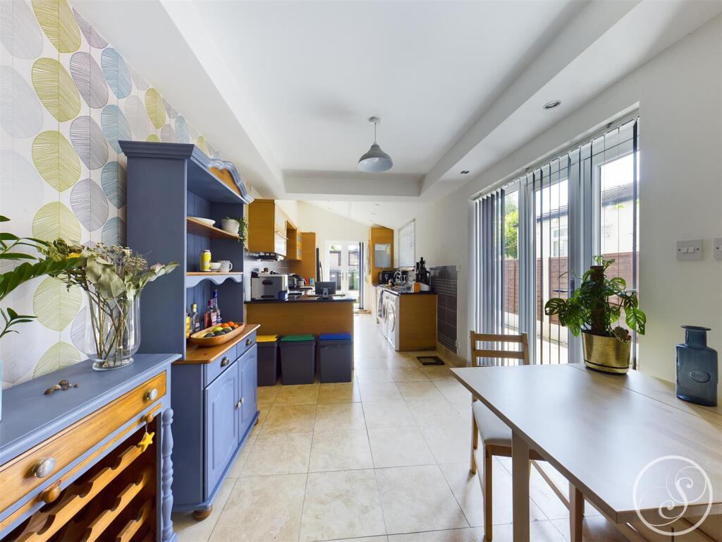 Kitchen/Diner/Family Room