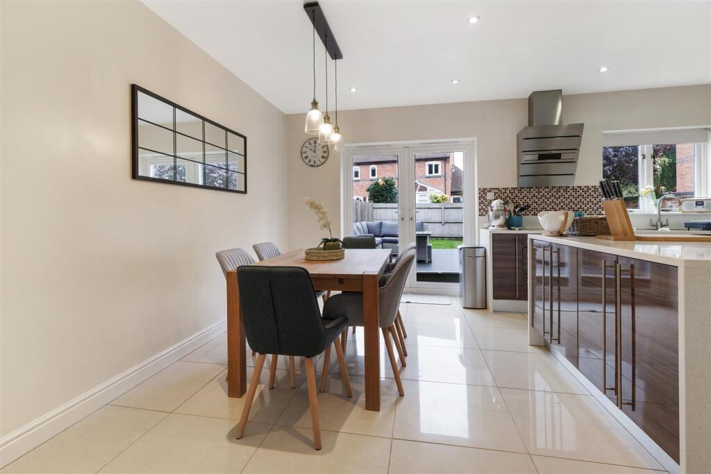 Impressive Dining Kitchen