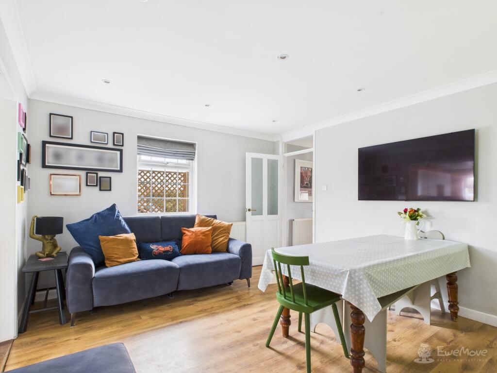 Dining room- Mark Stephens EweMove Newmarket and S