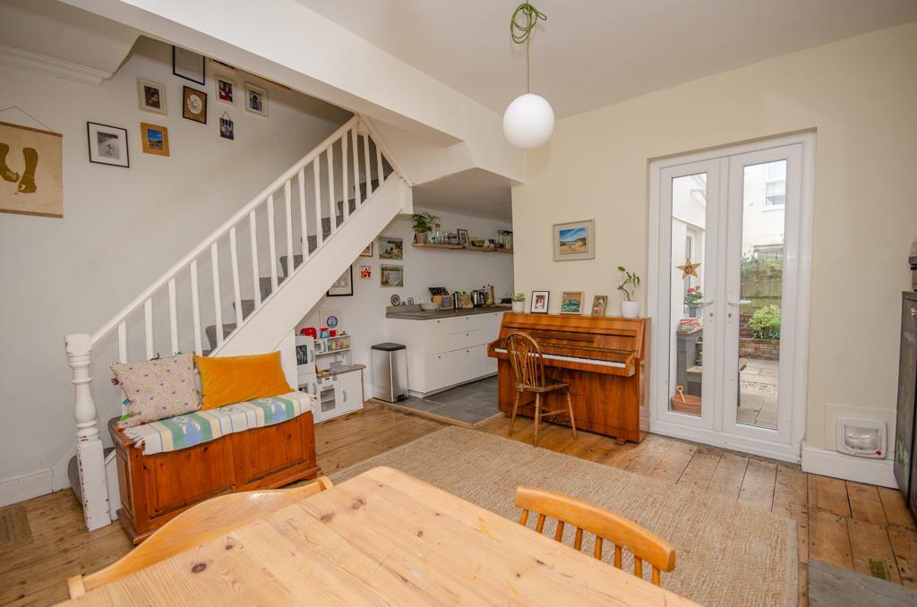 Victoria Parade-09.jpg