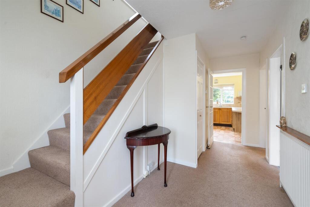 46 Cambridge Avenue Solihull, B91 1QF_LO_12.jpg